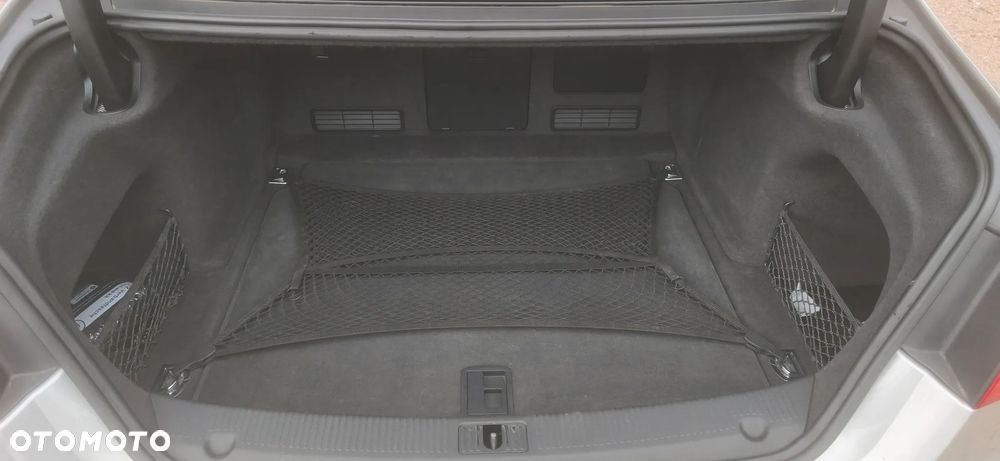 Audi A8 - 19
