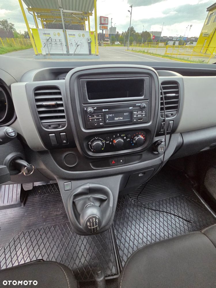 Renault Trafic - 15