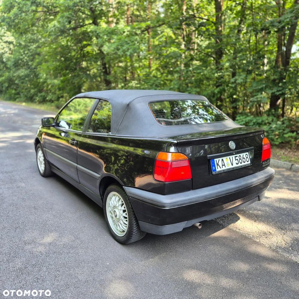 Volkswagen Golf 1.8 GL - 3