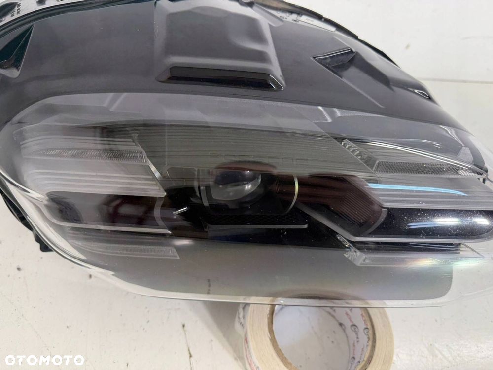 lampa prawy przód prawa przednia porsche taycan 9j1 19- full led eu - 5