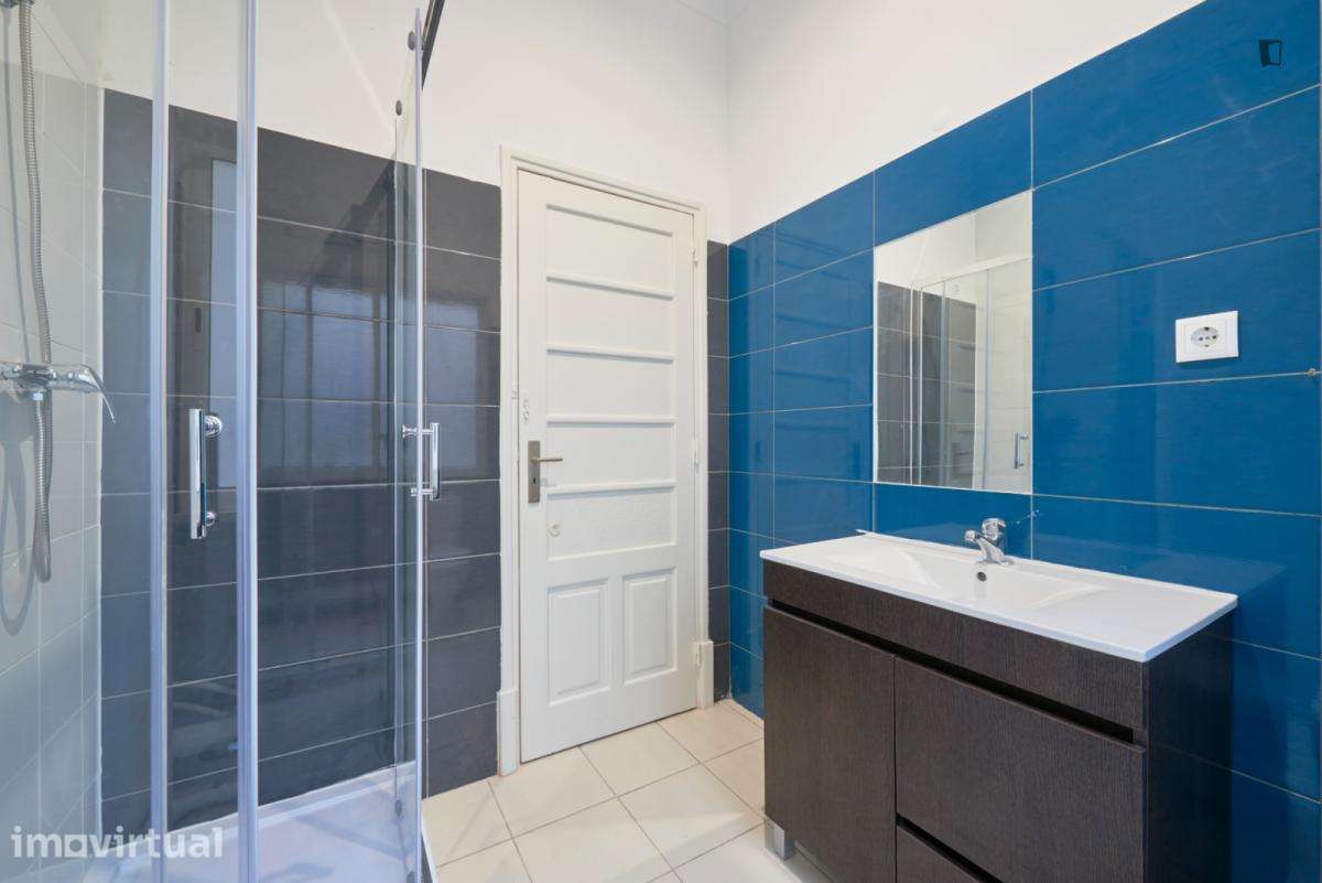 Quarto - localizado em Alameda Lisbon - Grande imagem: 5/25