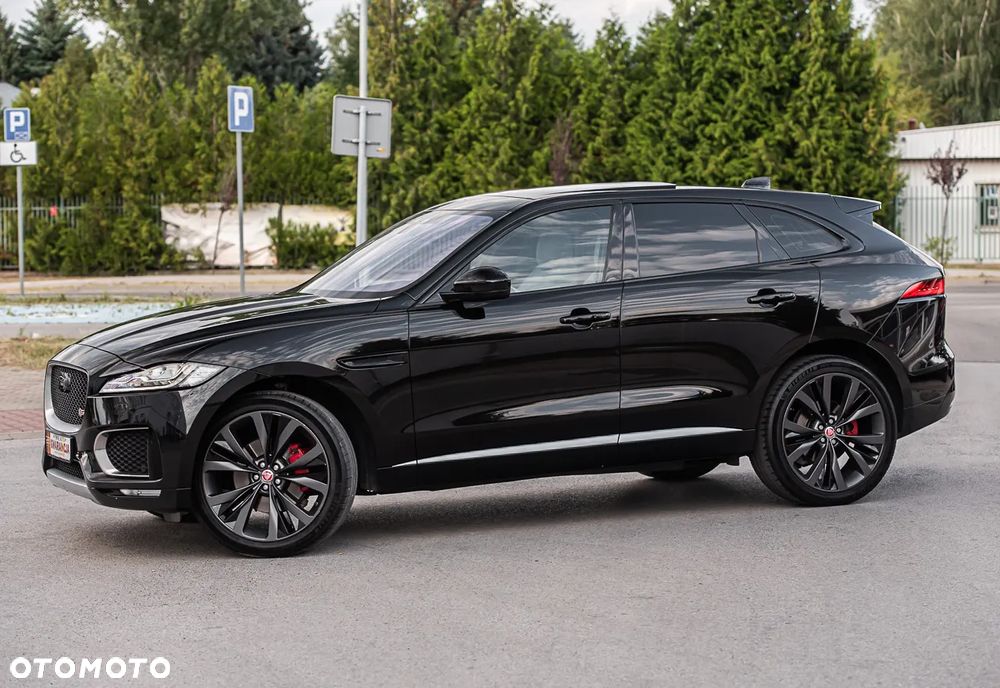 Jaguar F-Pace 3.0 TDV6 AWD First Edition - 12