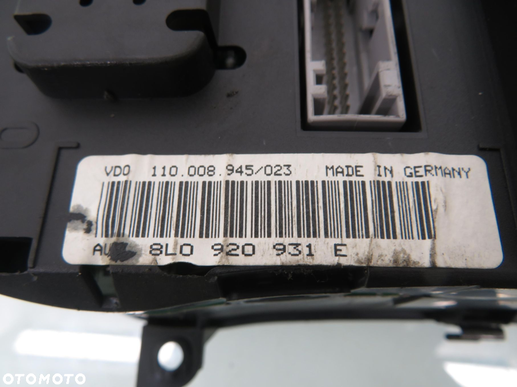 LICZNIK AUDI A3 8L1 1.9 TDI 8L0920931E 110008945023 - 3
