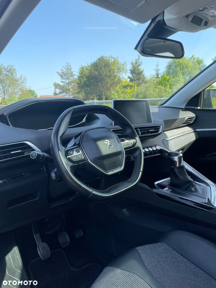 Peugeot 3008 - 24