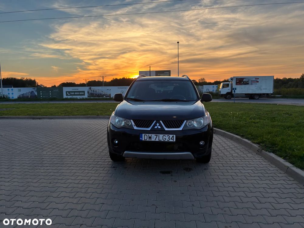 Mitsubishi Outlander 2007 photo 2