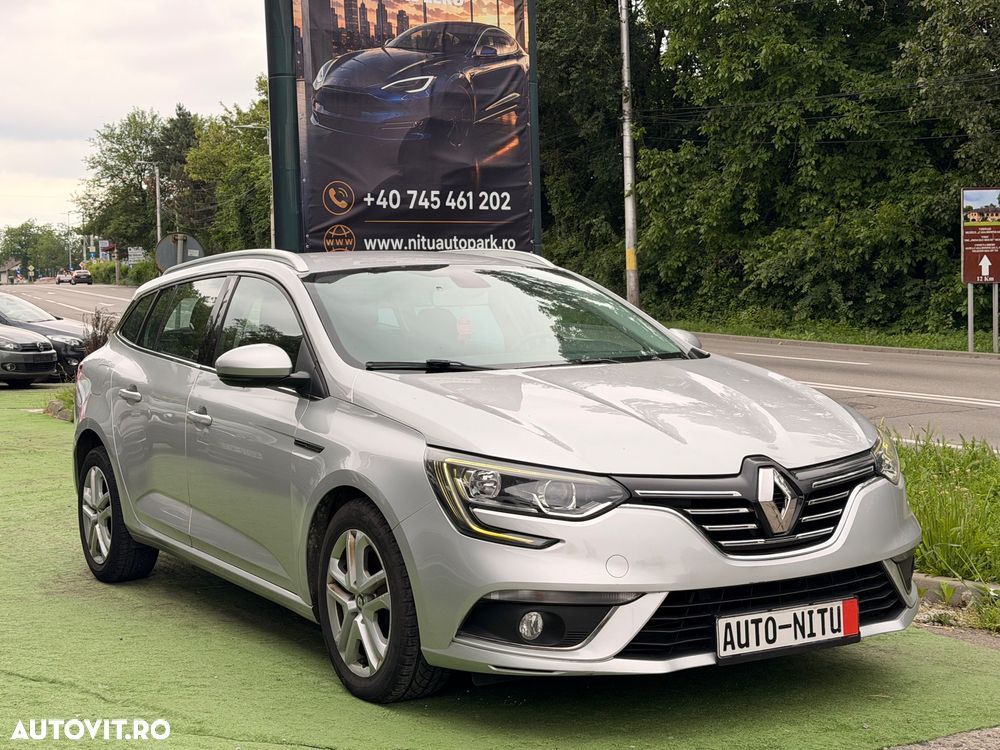 Renault Megane - 1