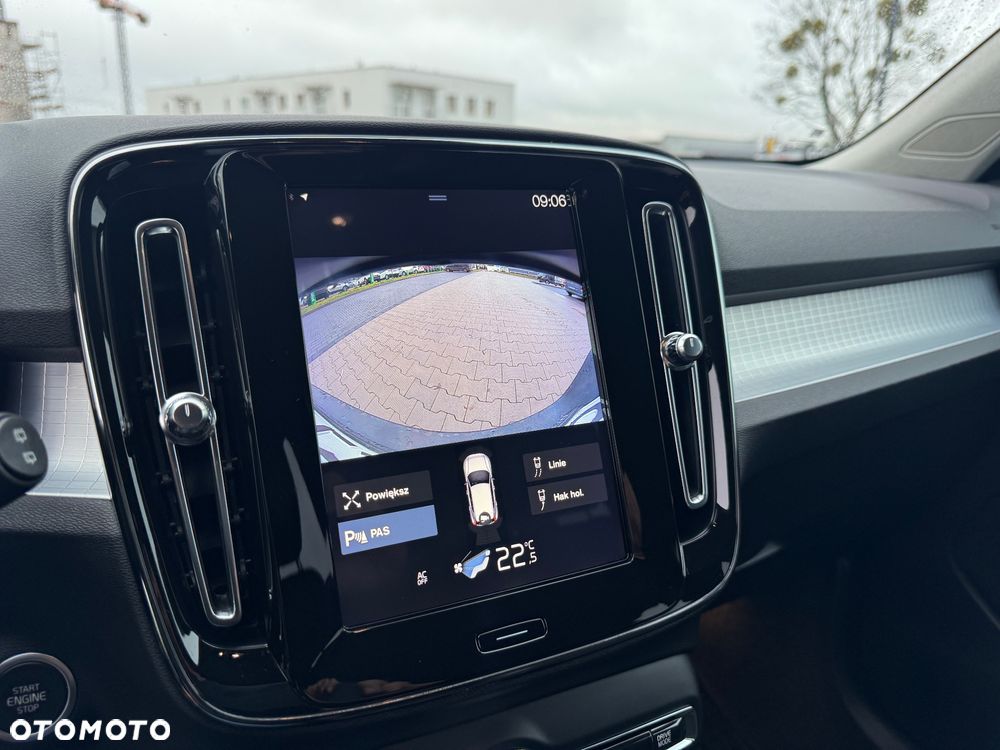 Volvo XC 40 D3 SCR Momentum - 27