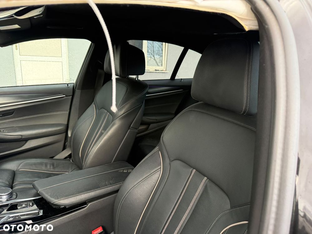 BMW Seria 5 530i M Sport Edition - 22