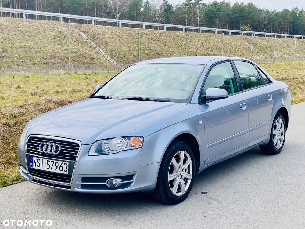 Audi A4 Limousine - 13