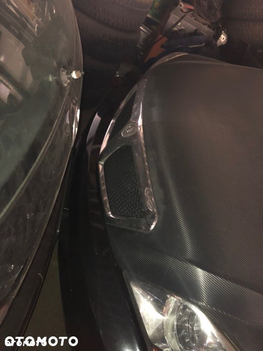 KIA SORENTO  2,5 CRDI  DRZWI PRAWE TYŁ KPL. - 2