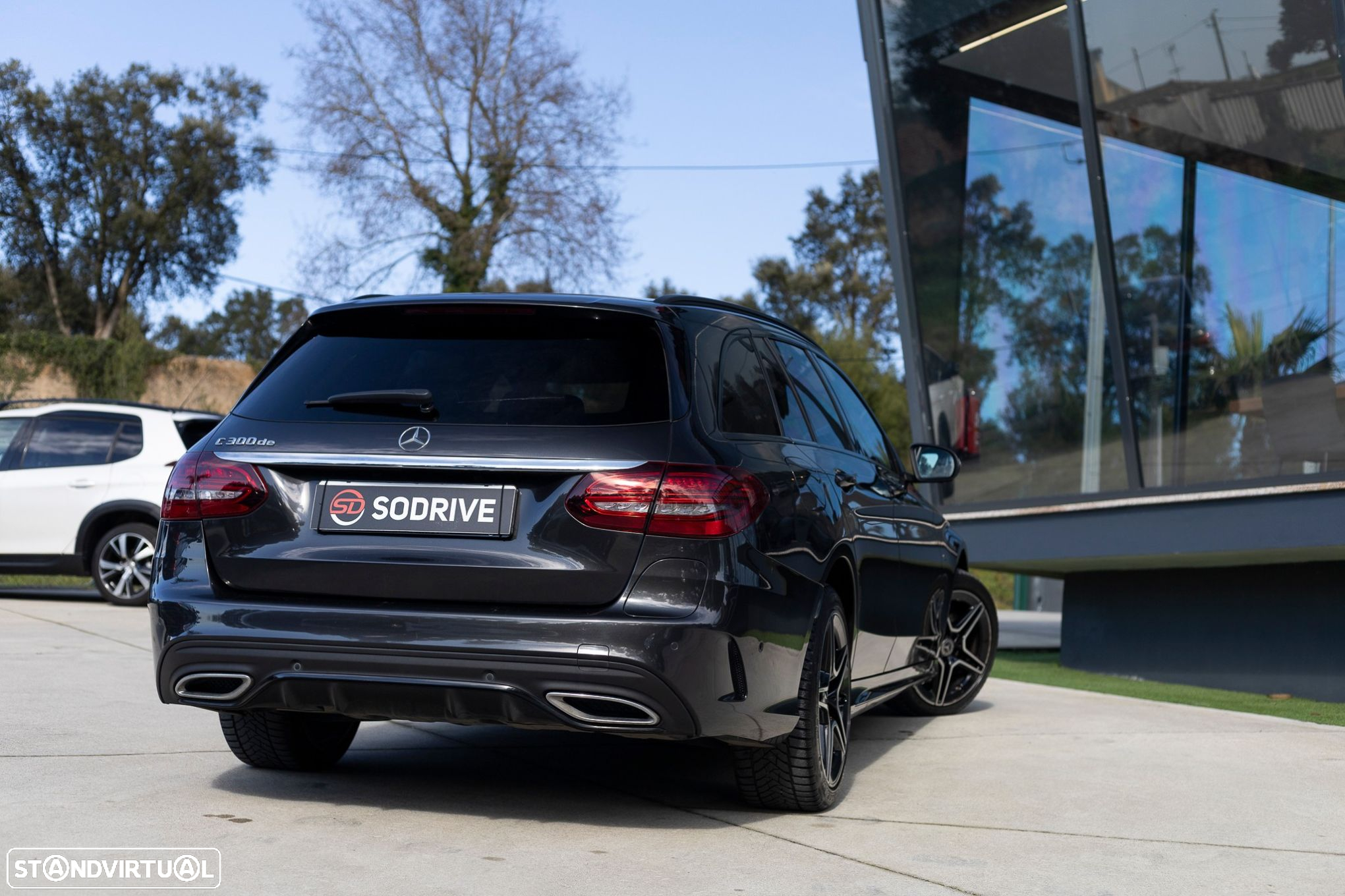 Mercedes-Benz C 300 de AMG Line - 48