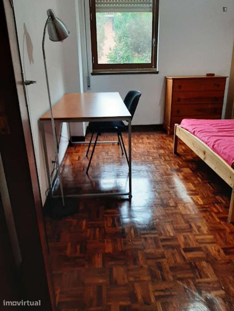 Quarto - localizado em Bairro do Sol Coimbra - Grande imagem: 2/9