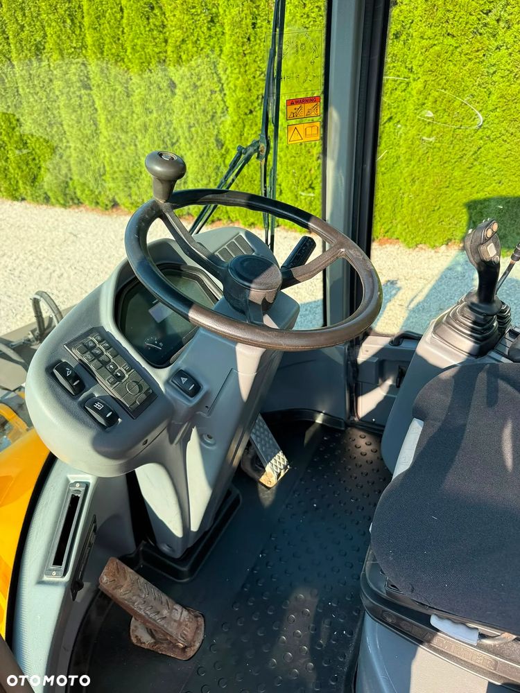Volvo L30G / ORYGINAŁ / PIĘKNIE UTRZYMANA  / SILNA I SZYBKA / ZADBANA / SPROWADZONA Z NIEMIEC / 407 409 406 60 70 M 506 509 L30 L35 B G - 7