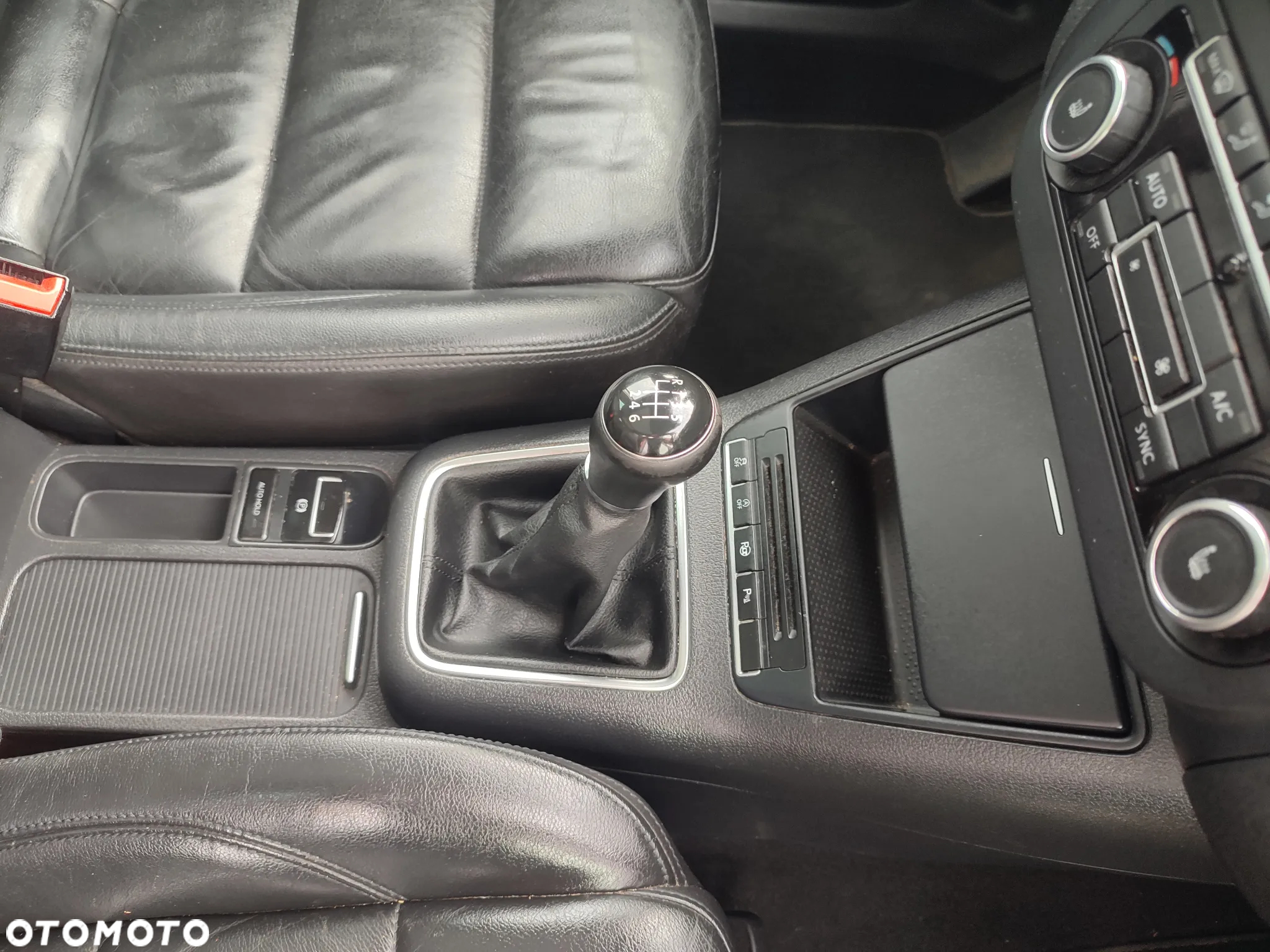 Volkswagen Tiguan - 17