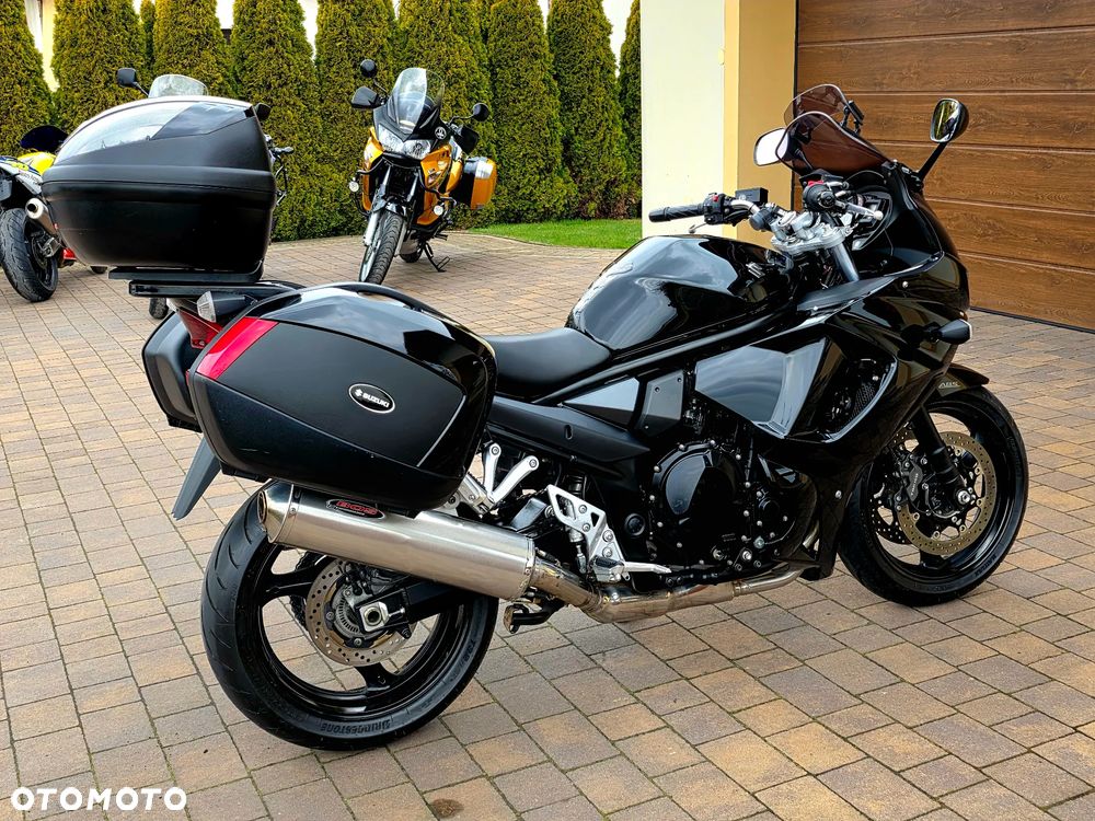 Suzuki GSX - 5