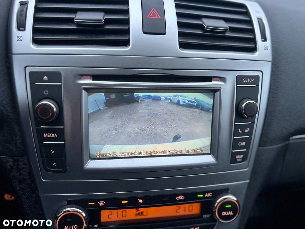 Toyota Avensis 2.0 D-4D Executive - 14