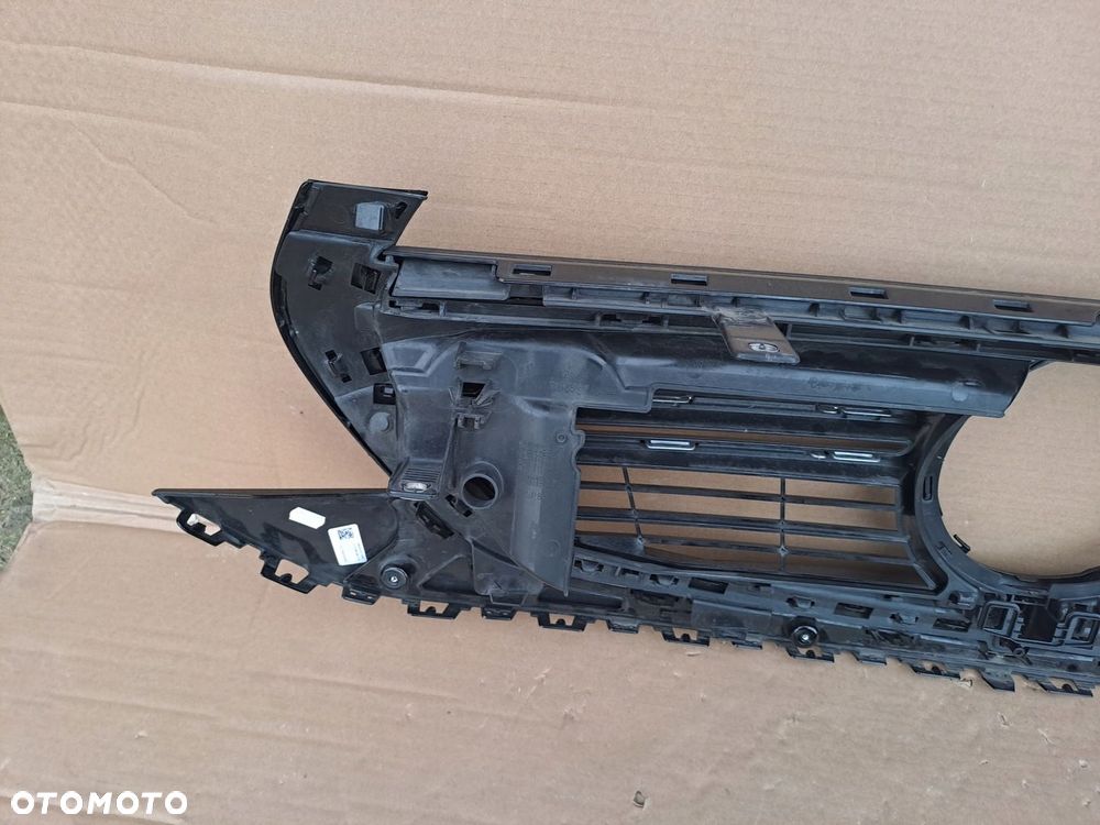MERCEDES EQC W293 AMG ATRAPA GRILL A2938884100 UŻYWANA - 9