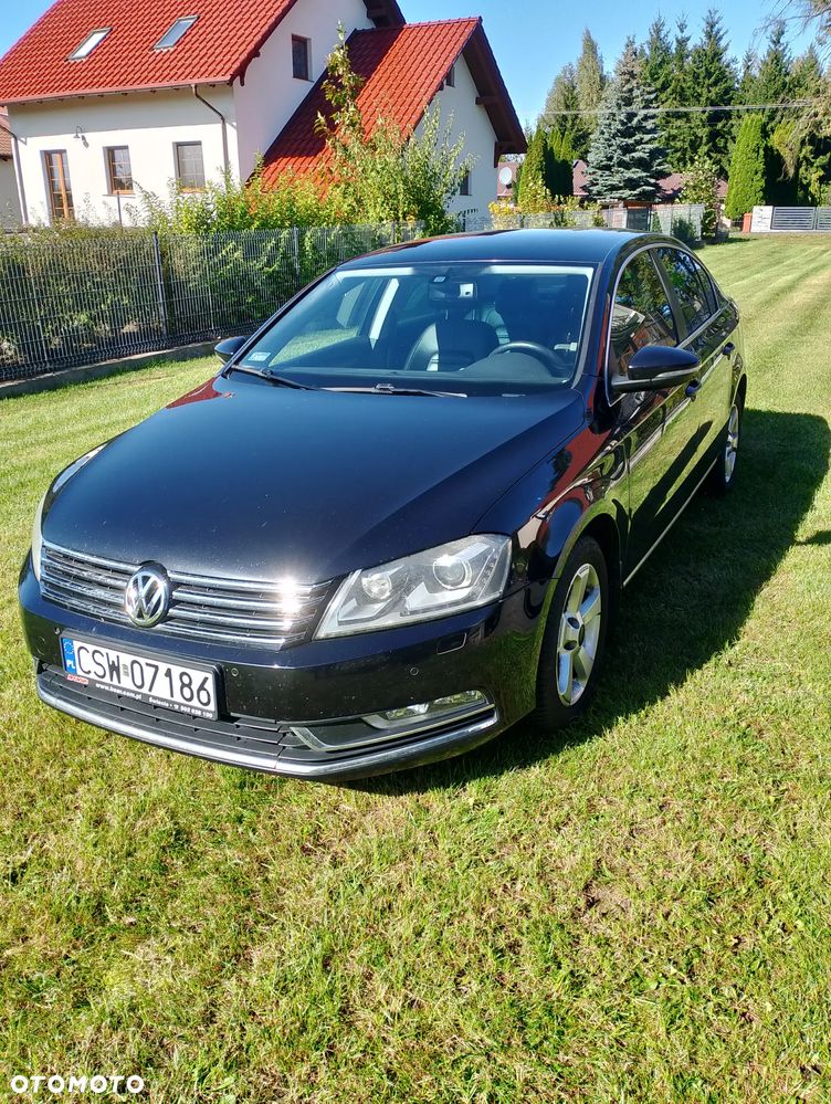 Volkswagen Passat - 15