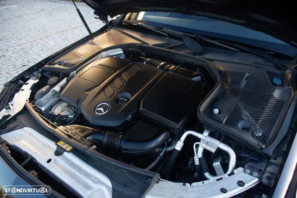Mercedes-Benz C 220 d 4Matic 9G-TRONIC AMG Line - 9