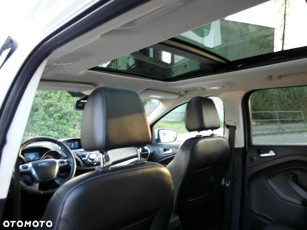 Ford Kuga - 24