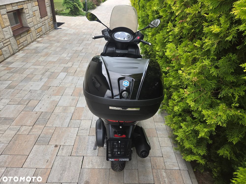 Piaggio X7 - 10