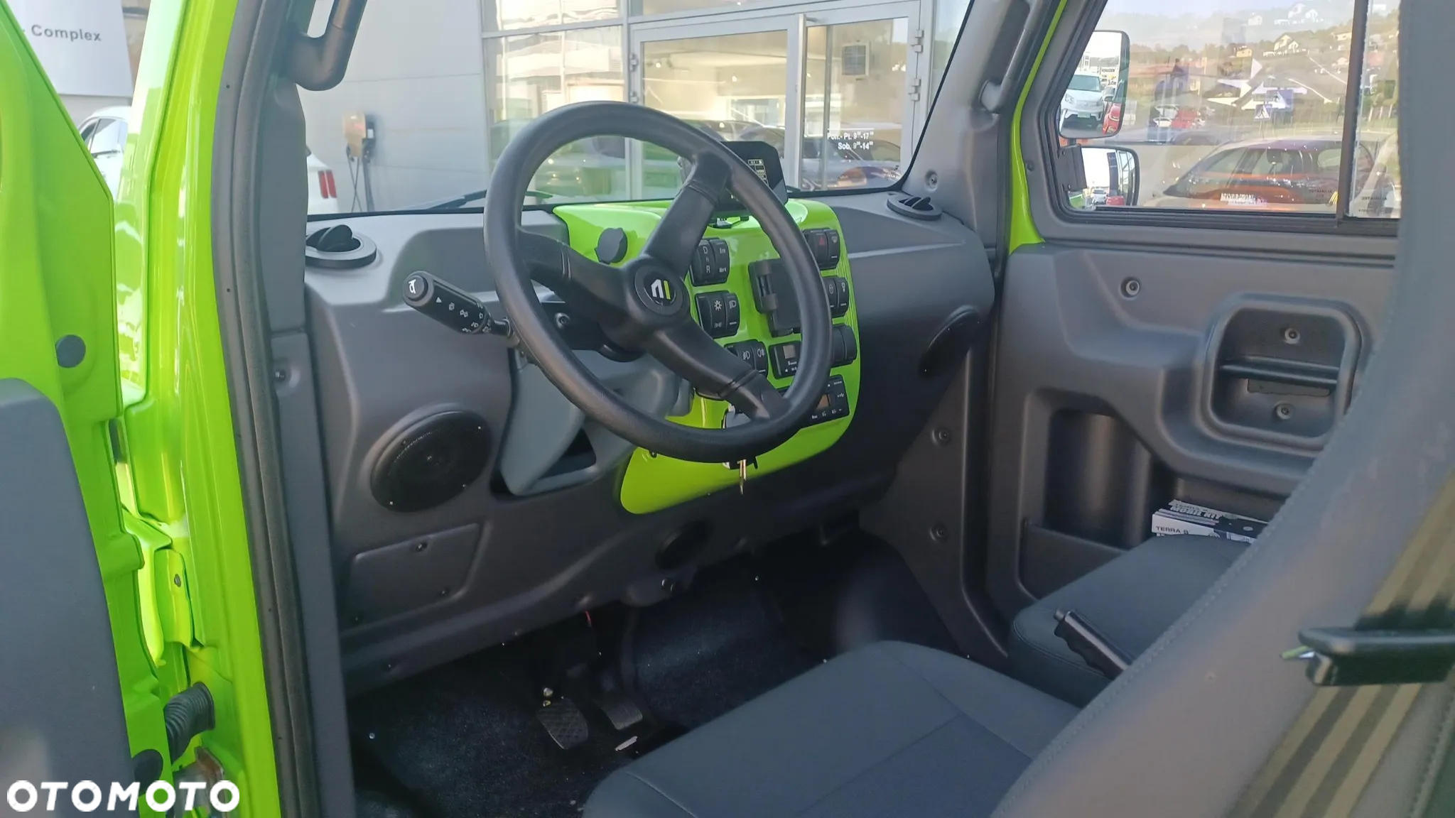 Evum Motors Evum Motors aCar - 9