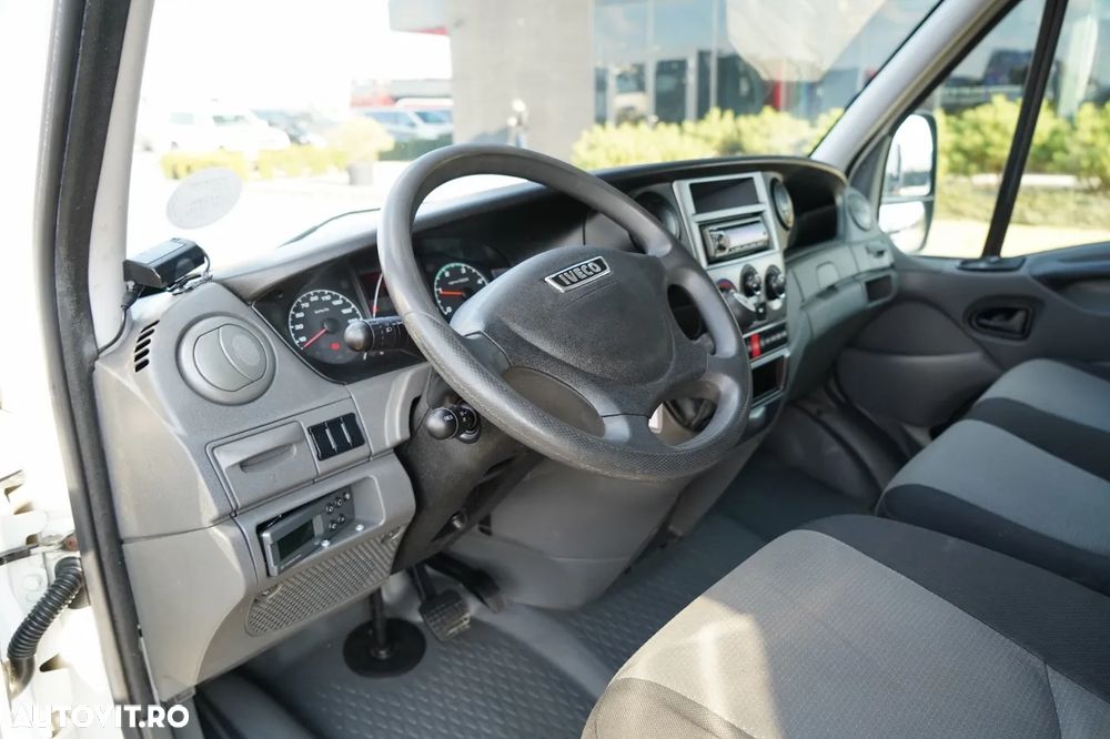 Iveco DAILY 35-130 / FRIGIDER / UNITATE THERMO KING / DHOLLANDIA LIFT / AUTOMAT / IMPORTAT - 27