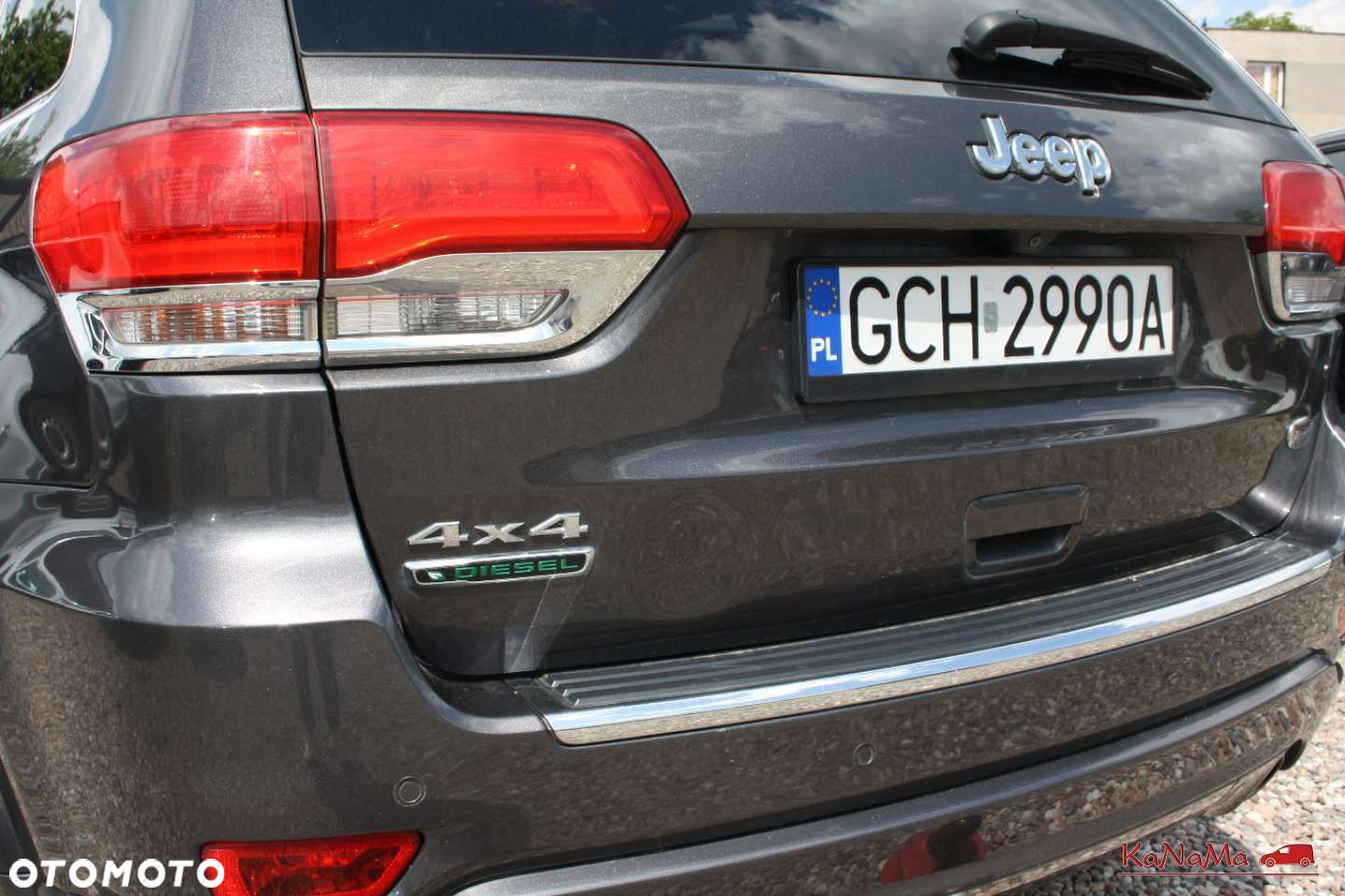 Jeep Grand Cherokee - 35