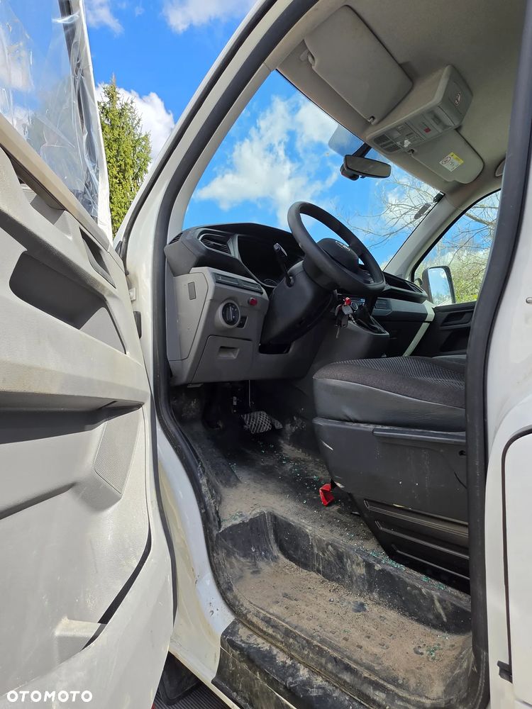 Volkswagen Transporter - 8