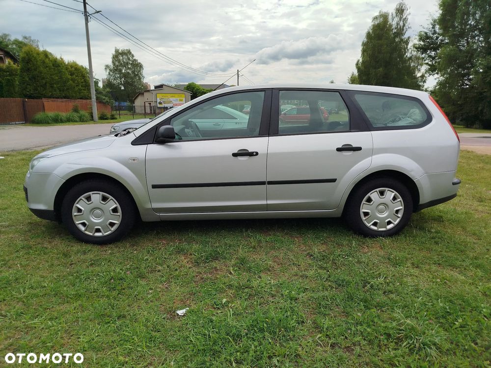 Ford Focus 1.6 TDCi Ambiente - 6