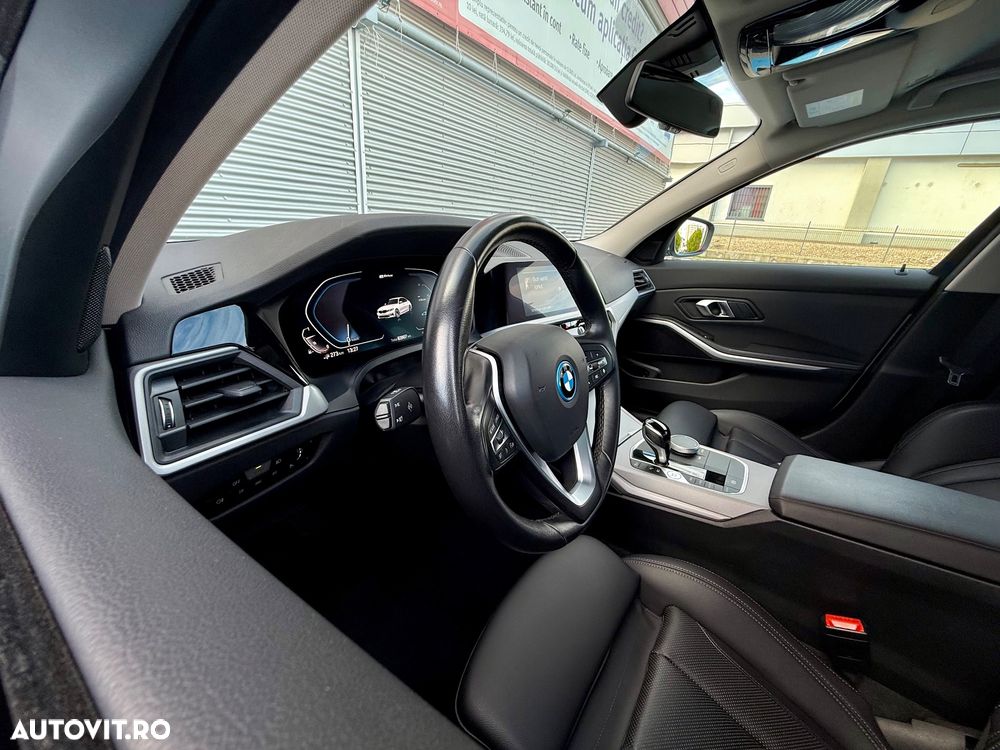 BMW Seria 3 330e AT PHEV - 18