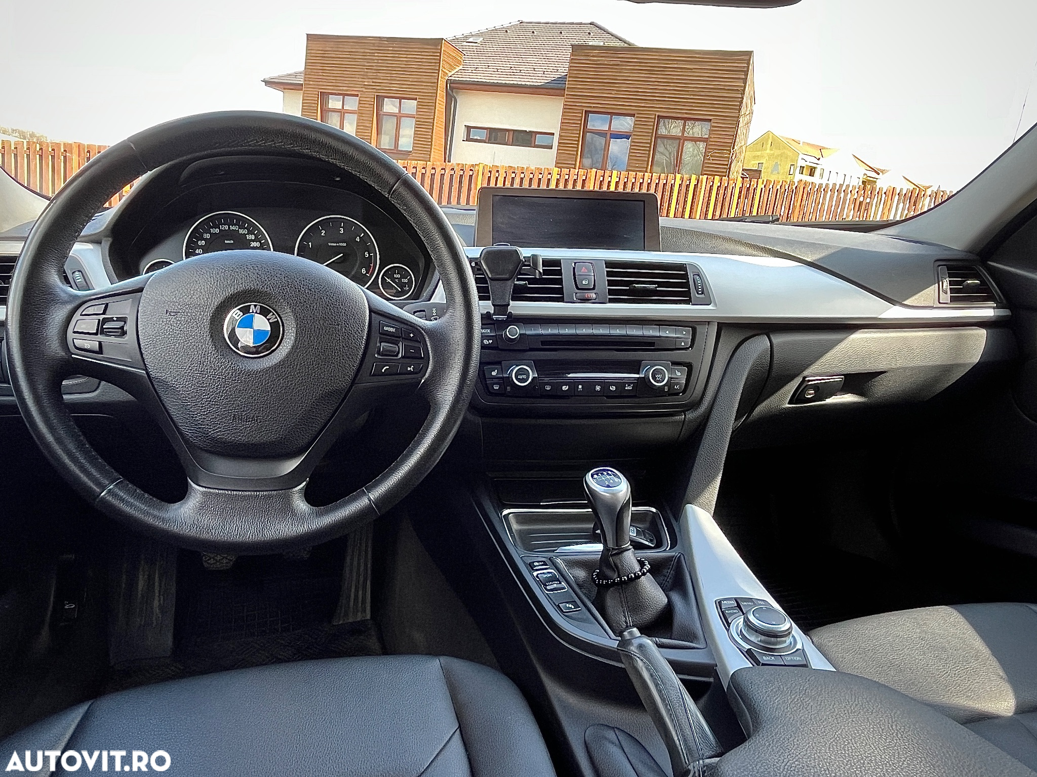BMW Seria 3 318d - 8