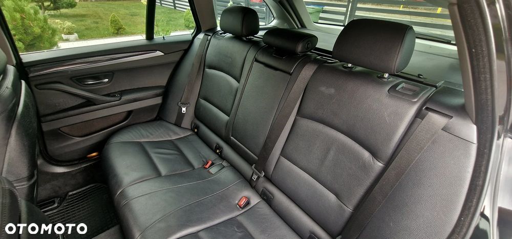 BMW Seria 5 520d Luxury Line - 27