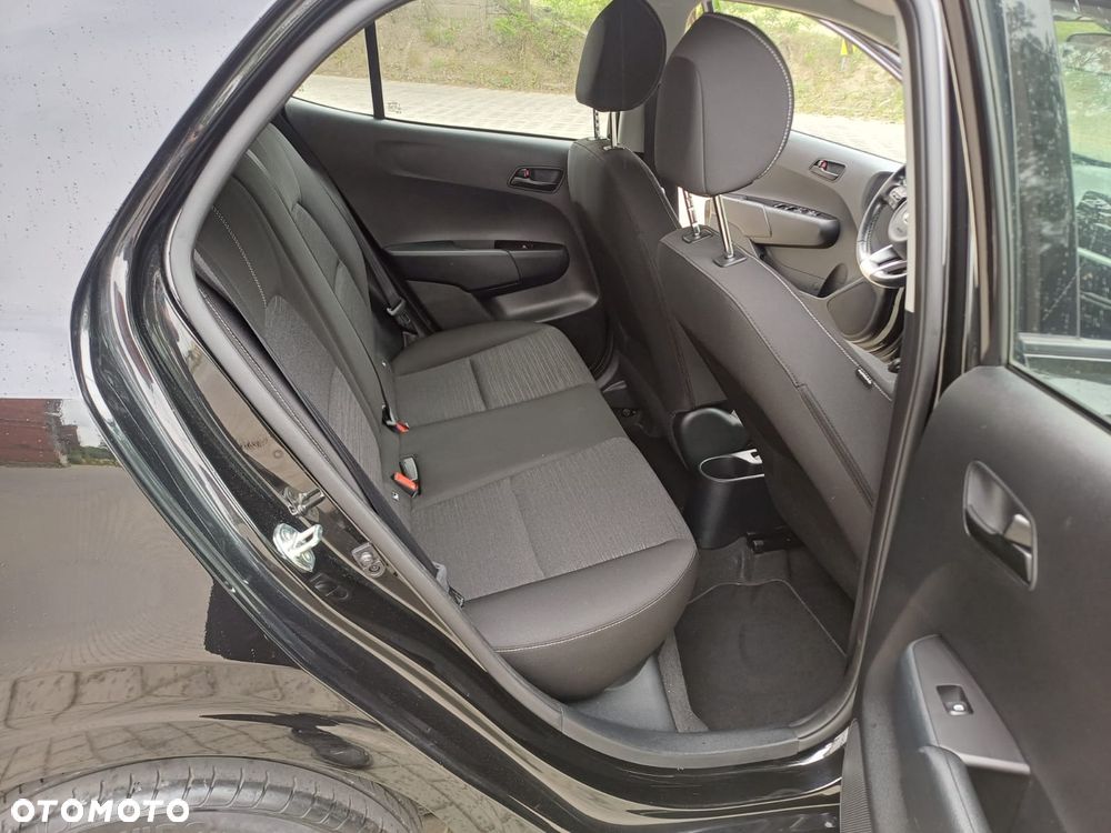 Kia Picanto 1.0 L - 10