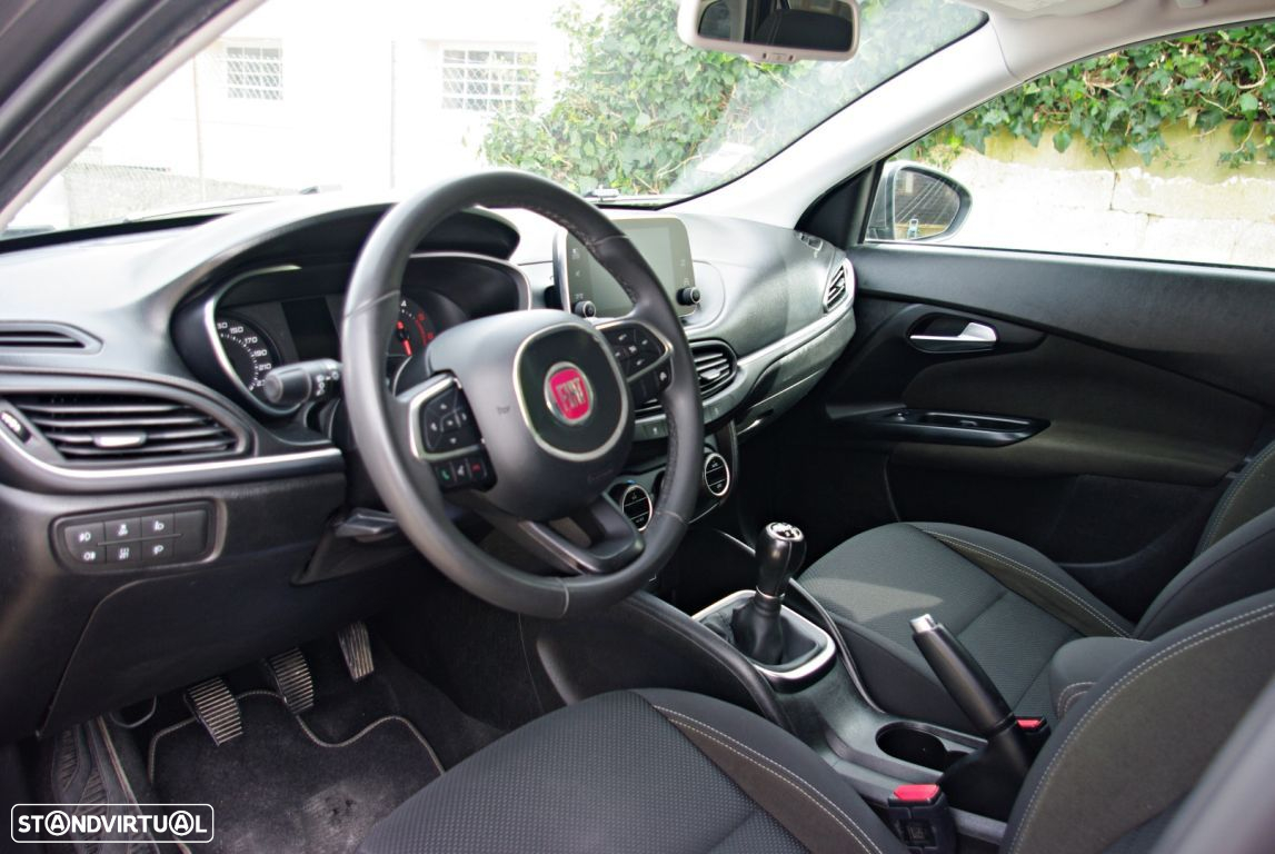 Fiat Tipo Station Wagon 1.3 M-Jet Lounge - 19