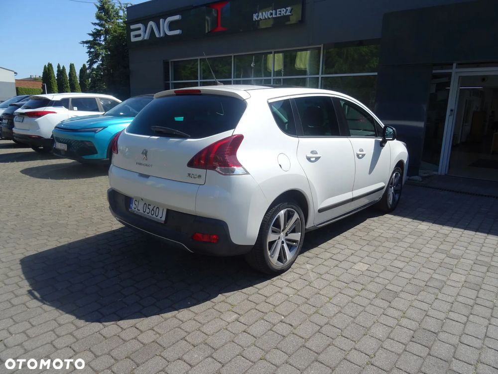 Peugeot 3008 1.2 PureTech Allure S&S - 5
