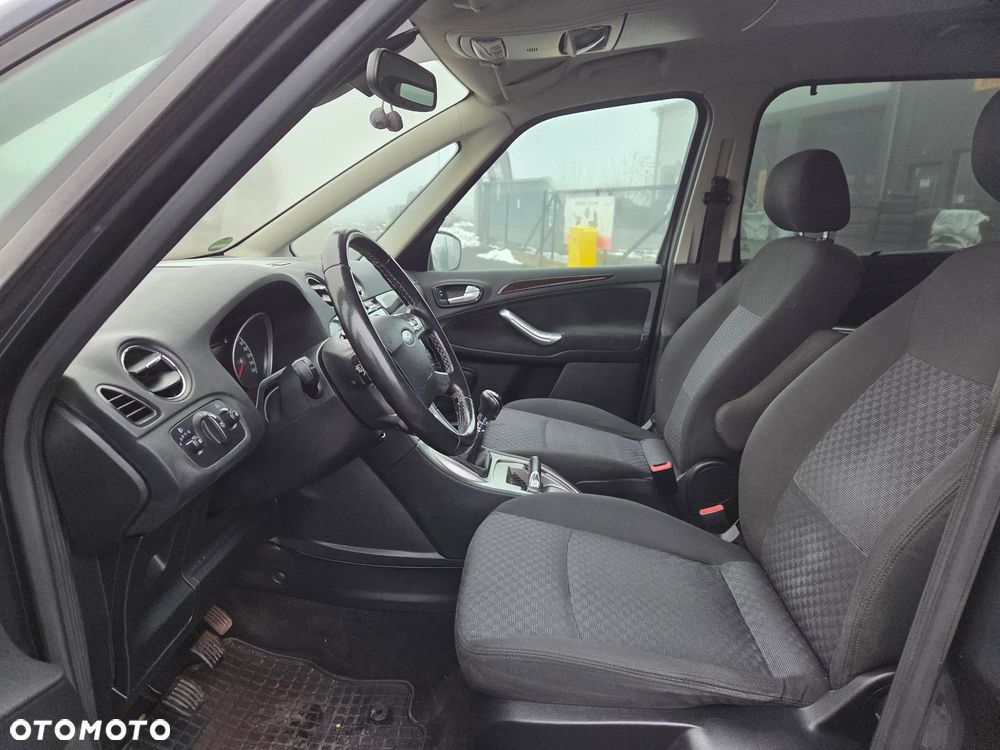 Ford Galaxy 2.0 TDCi Ghia - 12