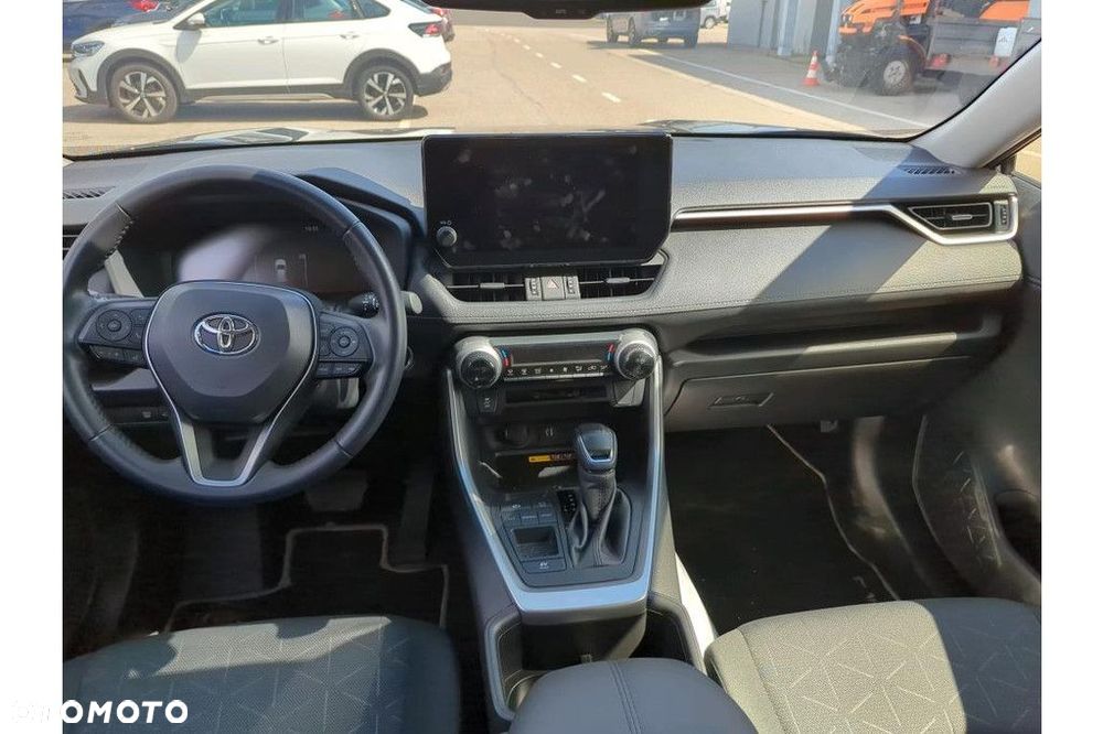 Toyota RAV4 - 9