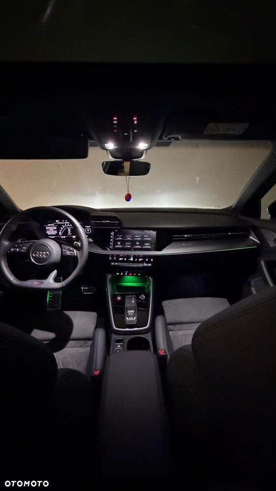Audi RS3 Sportback - 12