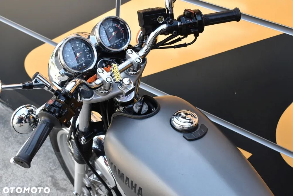Yamaha SR - 12