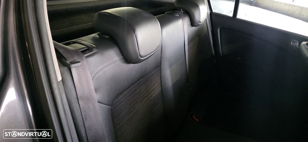 Opel Corsa 1.2 Cosmo - 10