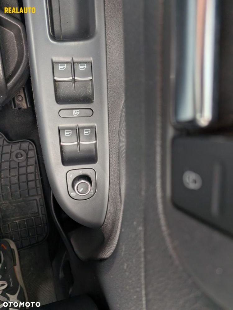 Volkswagen Golf Plus - 16