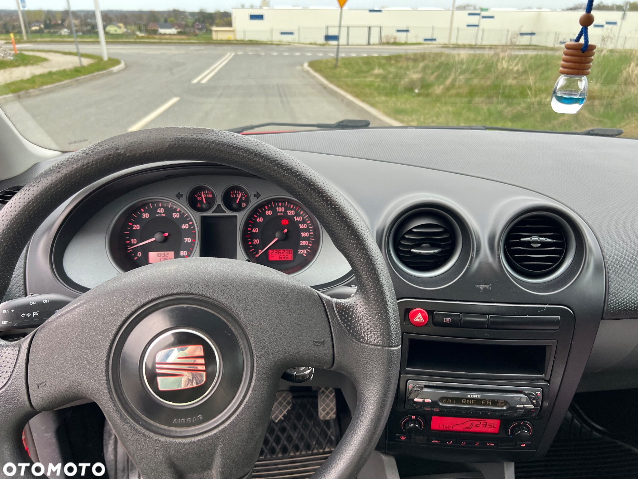 Seat Ibiza 1.4 16V 100 Sport - 23