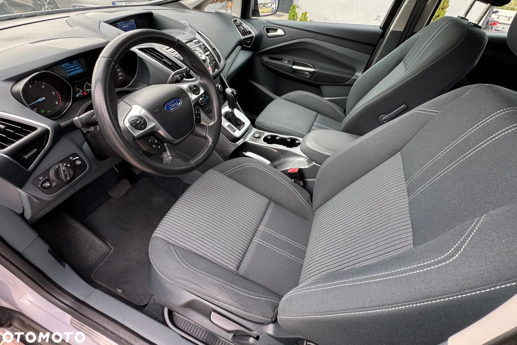 Ford C-MAX - 11