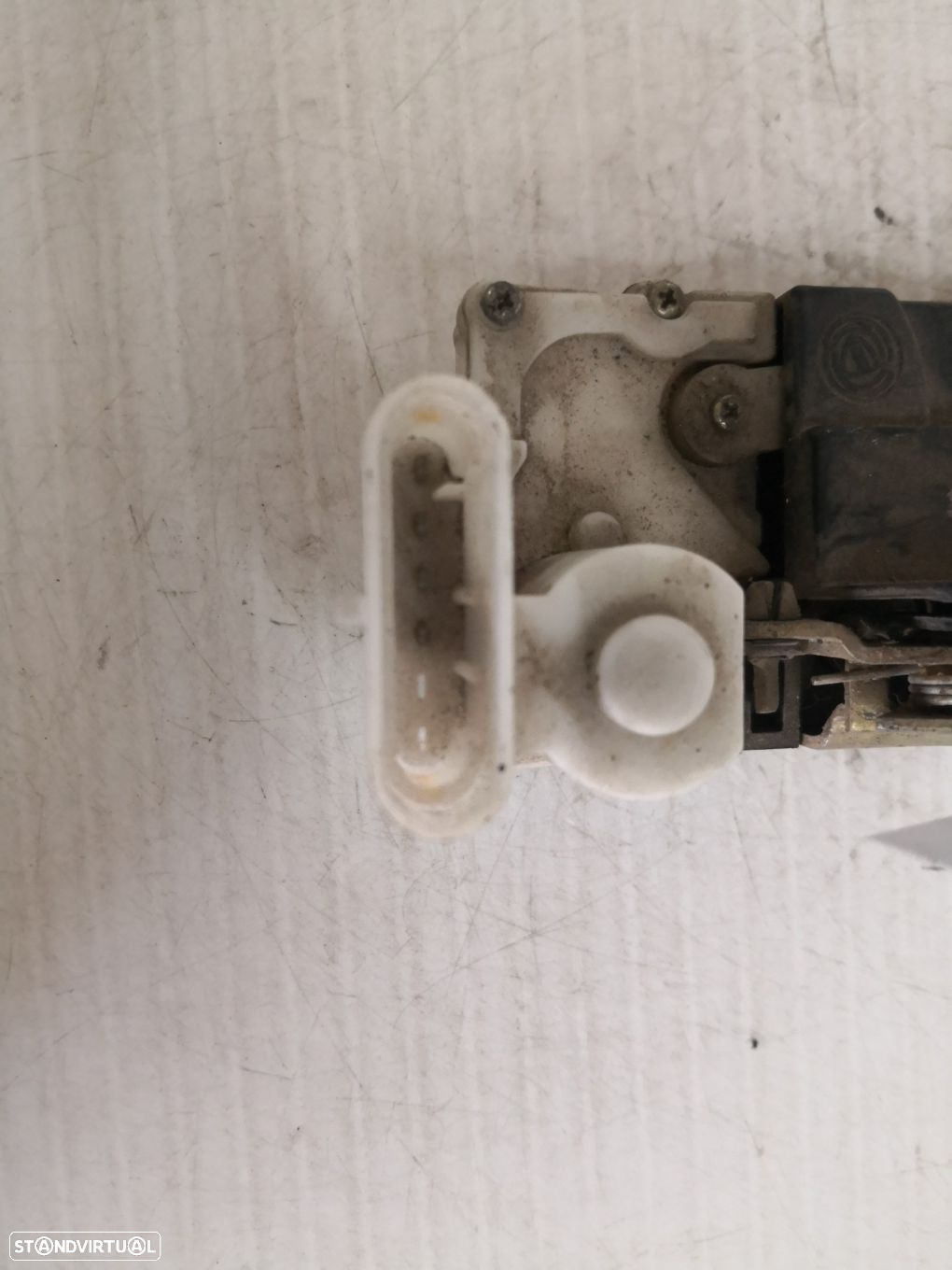 Fecho Da Porta Trás Dto Fiat Punto (176_) - 2