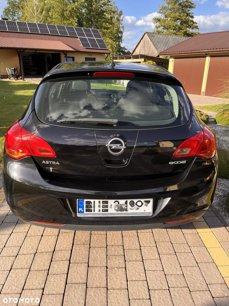 Opel Astra 1.4 Essentia - 8