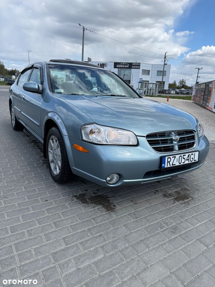 Nissan Maxima - 2