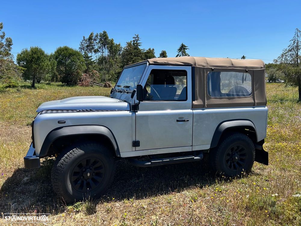 Land Rover Defender 90 2.4 CRD S - 1