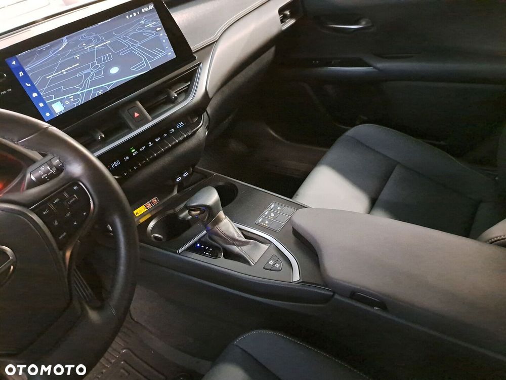Lexus UX 250h GPF F Sport Design 2WD - 28