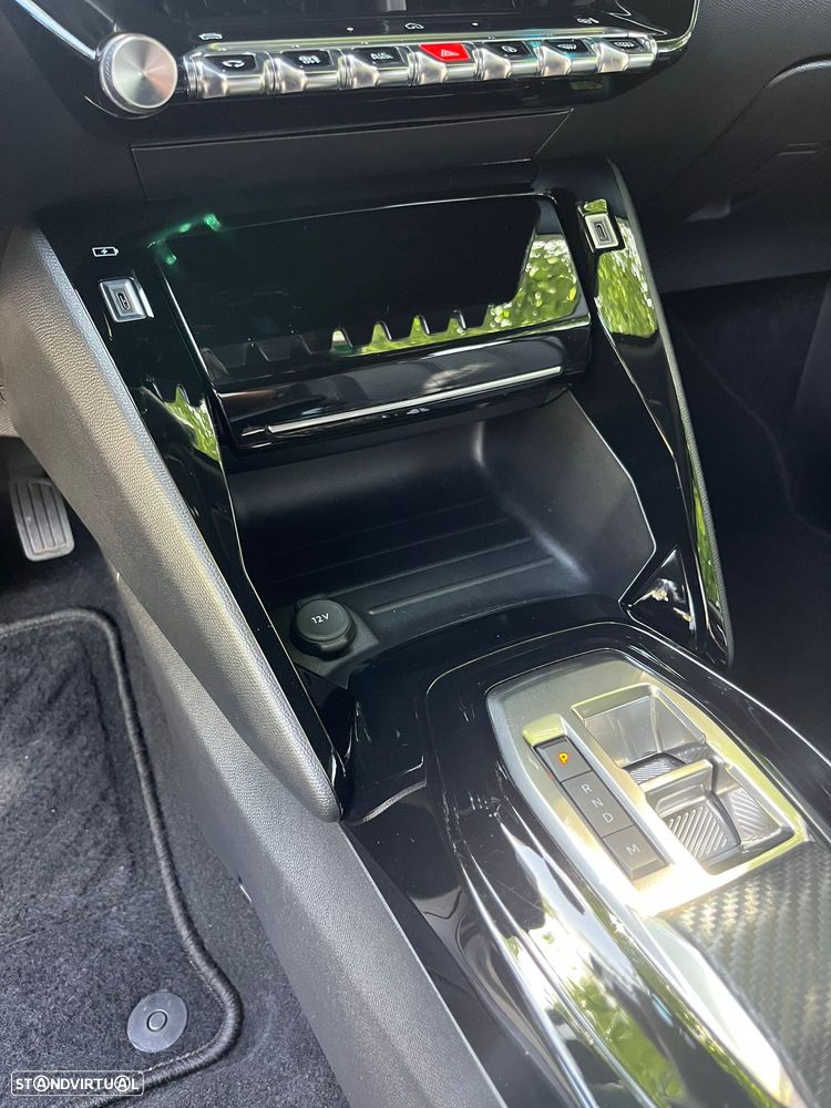 Peugeot 2008 Hybrid 145 e-DSC Allure - 10